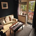 Appartamento Vibrant In With Private Terrace